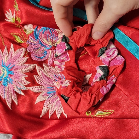 Flora Nikrooz Red Satin Embroidered Kimono - Picture 8 of 10